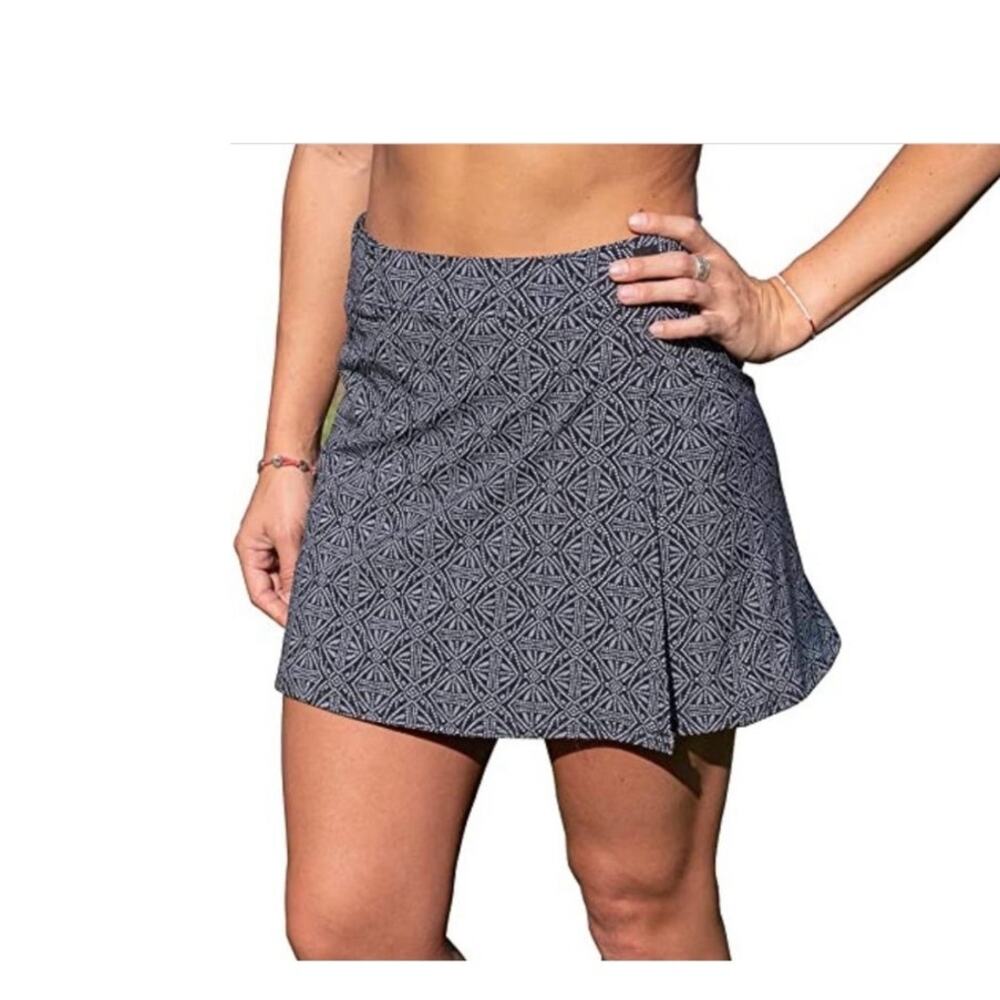 RipSkirt Hawaii Wrap Skirt Black Pearl Batik Adjustable Active Size M Beach Swim